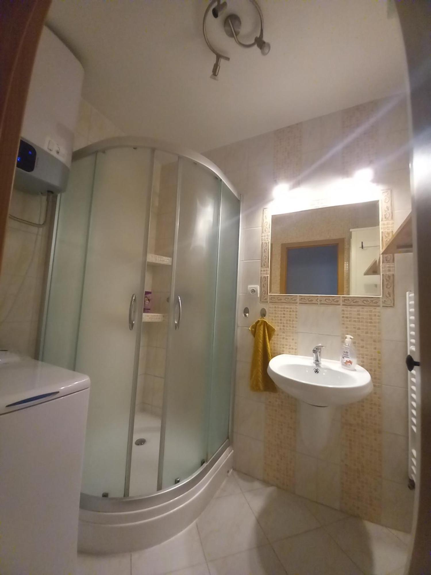 Apartman Lienka Free Parking City Centre เตร็นชีน ภายนอก รูปภาพ